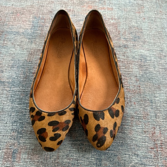 Madewell Shoes - Madewell Leopard print pointed toe flats in brown and tan size 7.5 Women